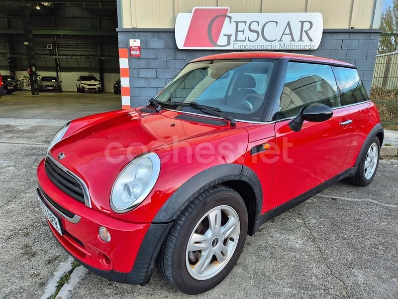 Usado Mini ONE 90 CV (66 kW) 2005 Rojo Utilitario