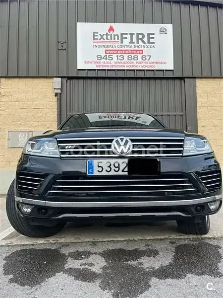 Usado VW Touareg R-line 262 CV (192 kW) 2016 Negro SUV