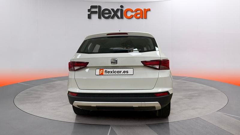 Usado Seat Ateca Style 150 CV (110 kW) 2020 Blanco SUV