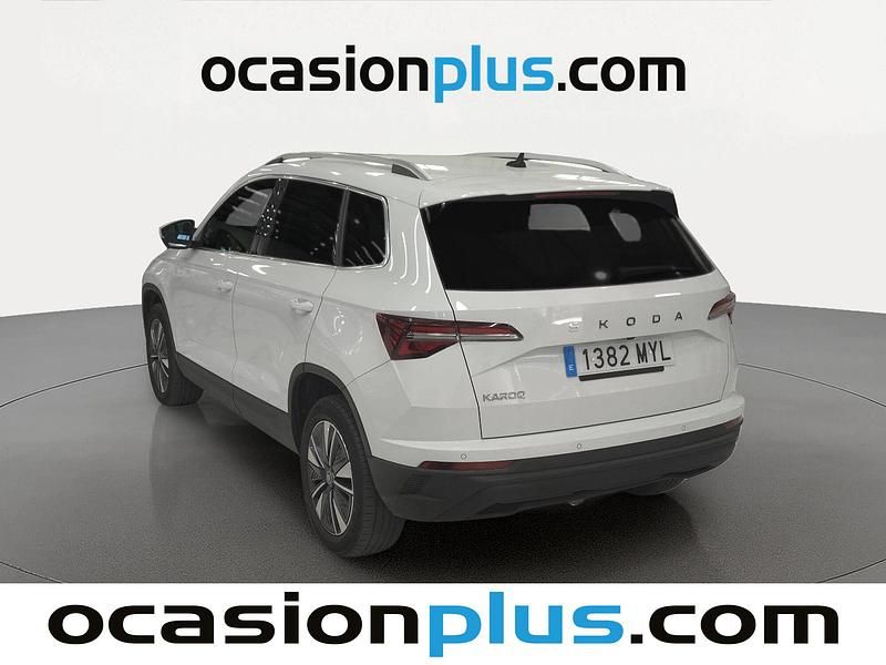 Usado Skoda Karoq Selection 116 CV (85 kW) 2025 Blanco SUV