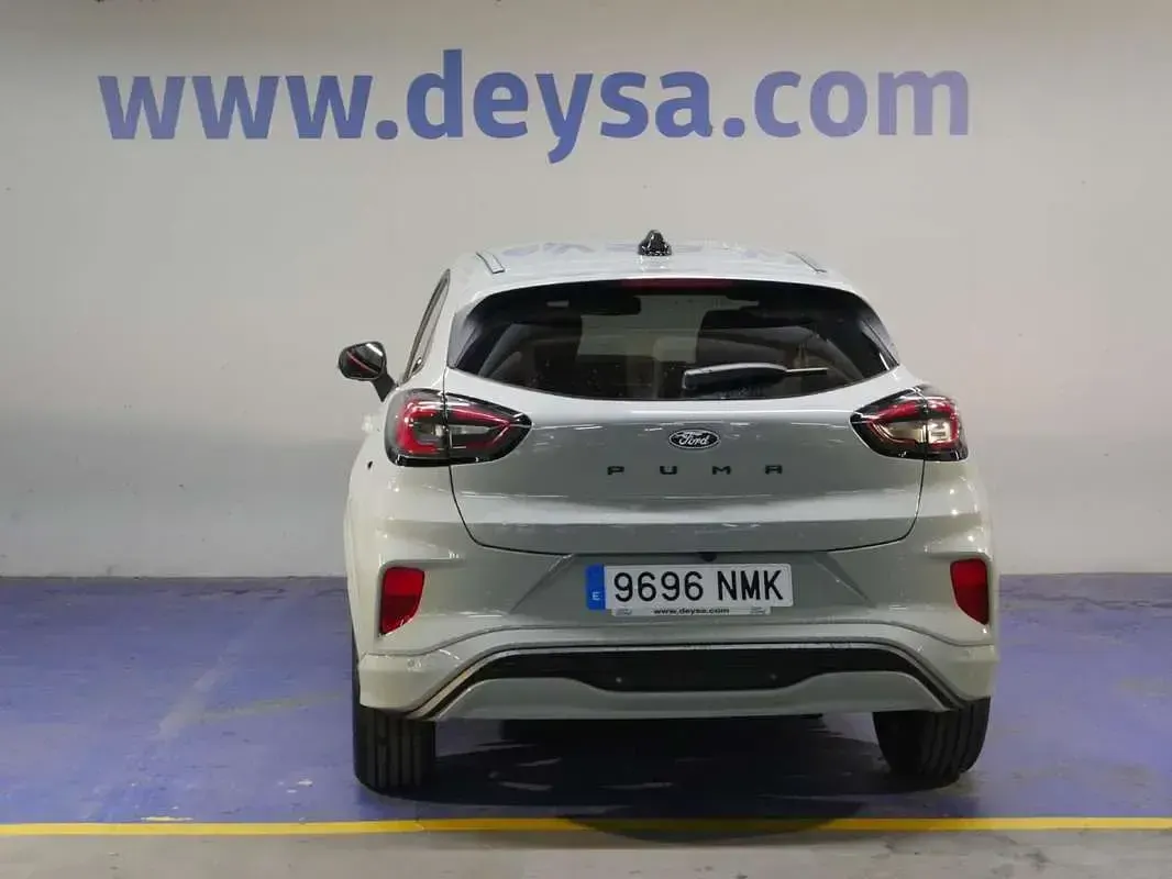 Usado Ford Puma ST-Line 125 CV (91 kW) 2026 Gris SUV