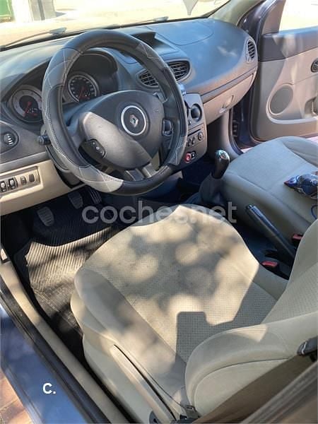 Gris / plata Usado 2007 Renault Clio II Rip Curl Berlina | 1800 € (Super precio) - Imagen 1/2