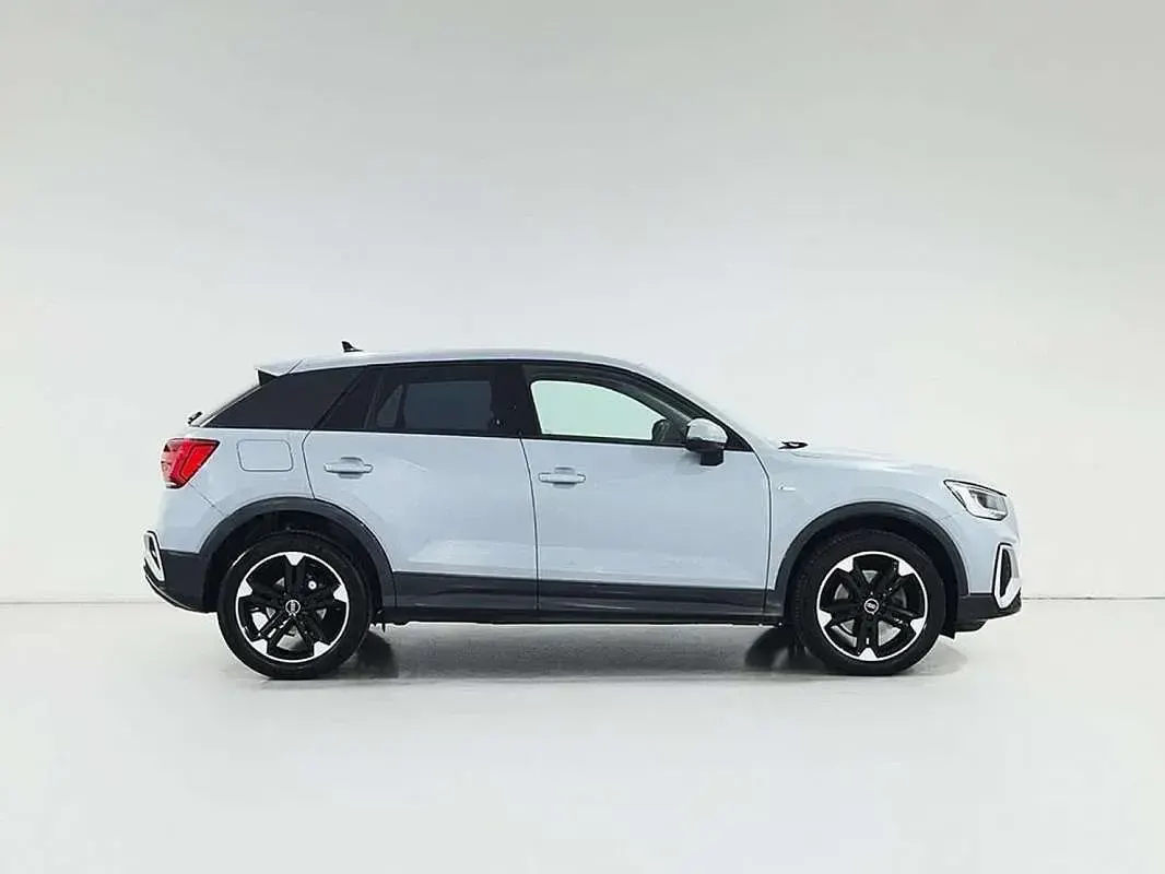 Usado Audi Q2 S-Line 150 CV (110 kW) 2023 Negro SUV