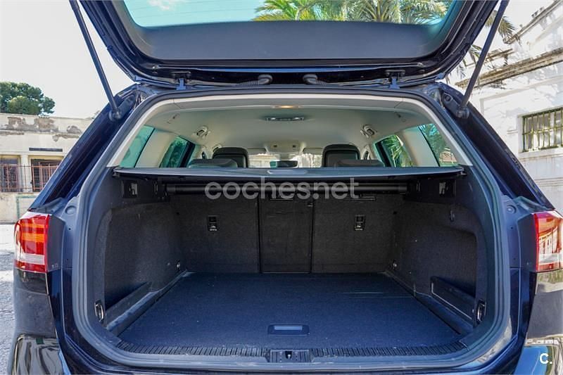 Usado VW Passat Alltrack 190 CV (139 kW) 2016 Negro Familiar