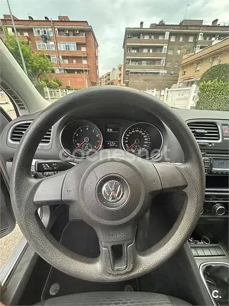 Usado VW Golf VI Advance 122 CV (89 kW) 2009 Gris / plata Berlina