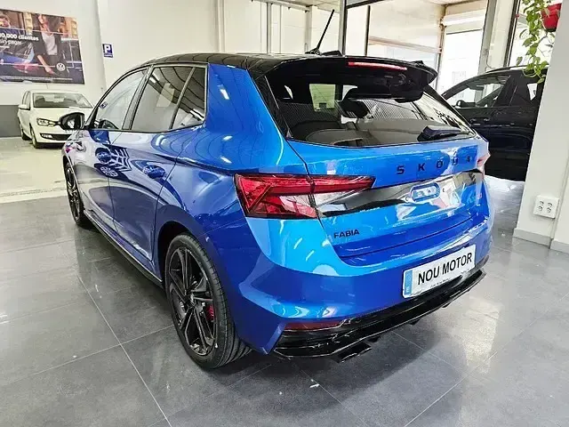 Nuevo Skoda Fabia 177 CV (130 kW) 2026 Azul Utilitario