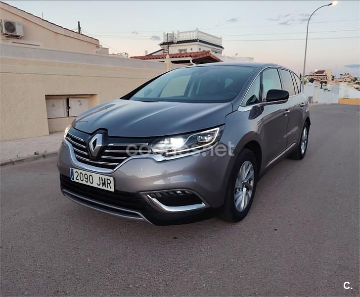 Usado Renault Espace Zen 160 CV (117 kW) 2016 Gris / plata Monovolumen