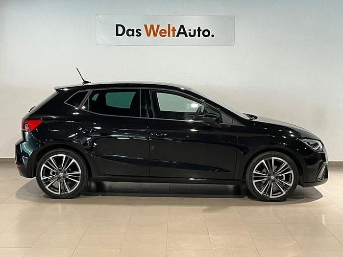 Usado Seat Ibiza FR 150 CV (110 kW) 2024 Negro Utilitario