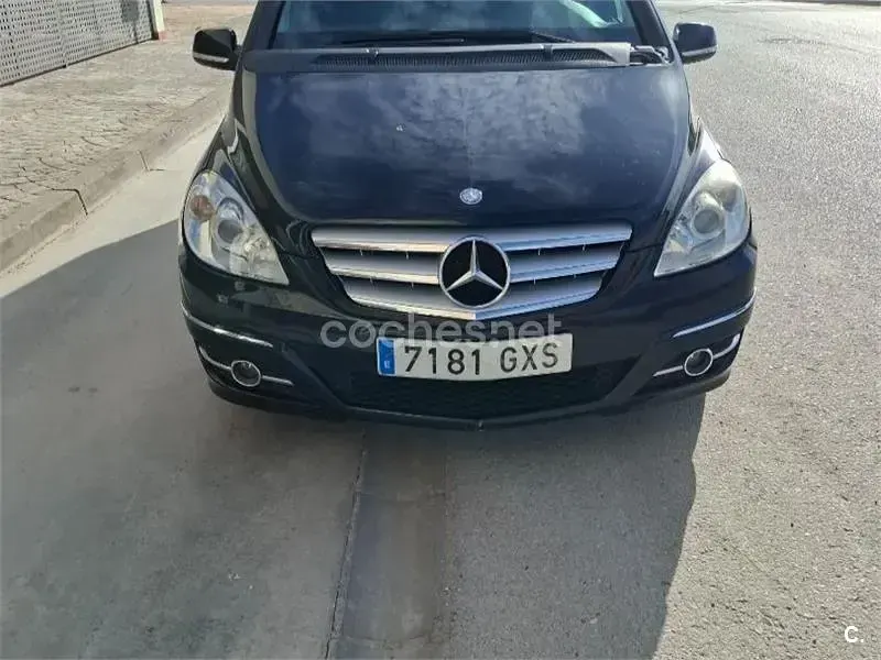 Begagnad Mercedes B180 Sport Edition 109 HK (80 kW) 2010 Svart Minibuss