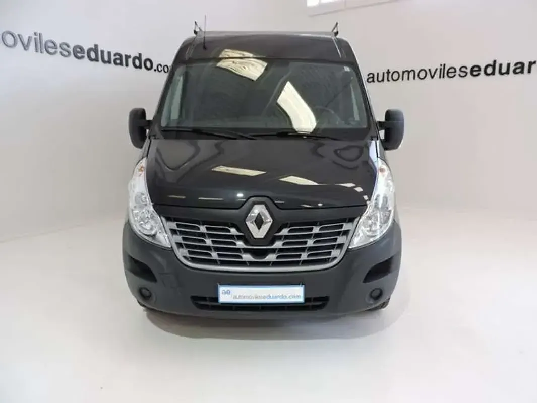 Usado Renault Master 131 CV (96 kW) 2018 Negro Van