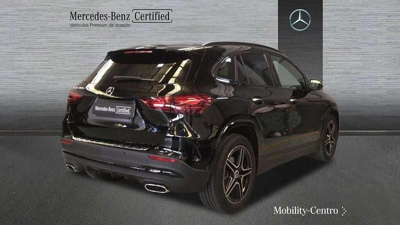 Usado Mercedes GLA200 151 CV (111 kW) 2025 Negro SUV