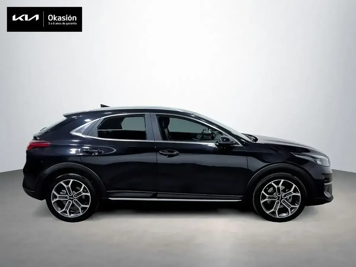 Usado Kia XCeed 120 CV (88 kW) 2022 Negro SUV