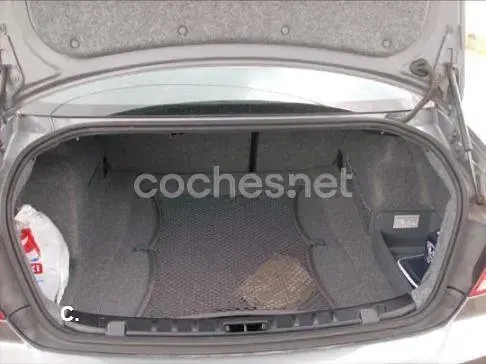 Usado BMW 320 Comfort Edition 170 CV (125 kW) 2010 Gris / plata Coupe