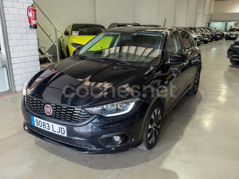 Negro Usado 2020 Fiat Tipo Mirror Berlina | 9950 € (Buen precio) - Imagen 1/4