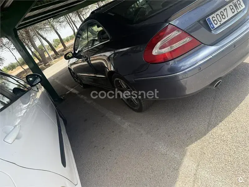 Usado Mercedes CLK320 Elegance 218 CV (160 kW) 2002 Azul Coupe