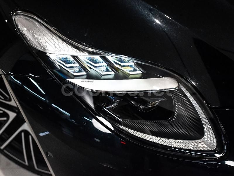 Usado Aston Martin DB12 680 CV (500 kW) 2025 Negro Coupe