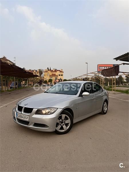 Usado BMW 318 122 CV (89 kW) 2007 Gris / plata Berlina