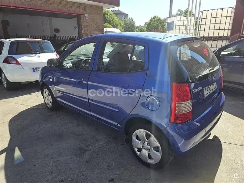 Usado Kia Picanto EX 65 CV (47 kW) 2006 Azul Utilitario