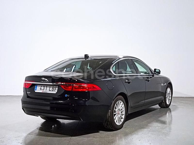 Usado Jaguar XF Prestige 163 CV (119 kW) 2016 Negro Berlina