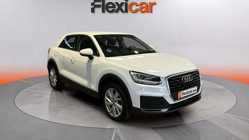 Käytetty Audi Q2 Advanced 116 HP (85 kW) 2020 Valkoinen Katumaasturi