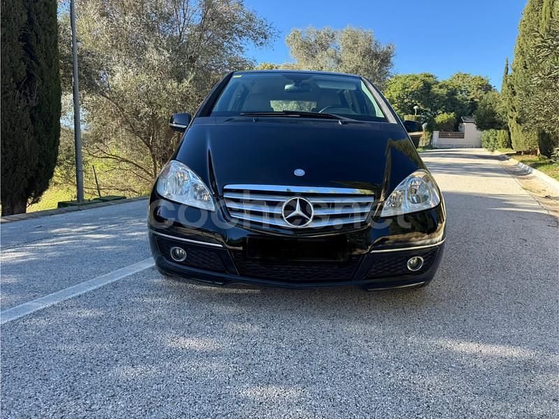 Usado Mercedes A180 Avantgarde 109 CV (80 kW) 2010 Negro Monovolumen