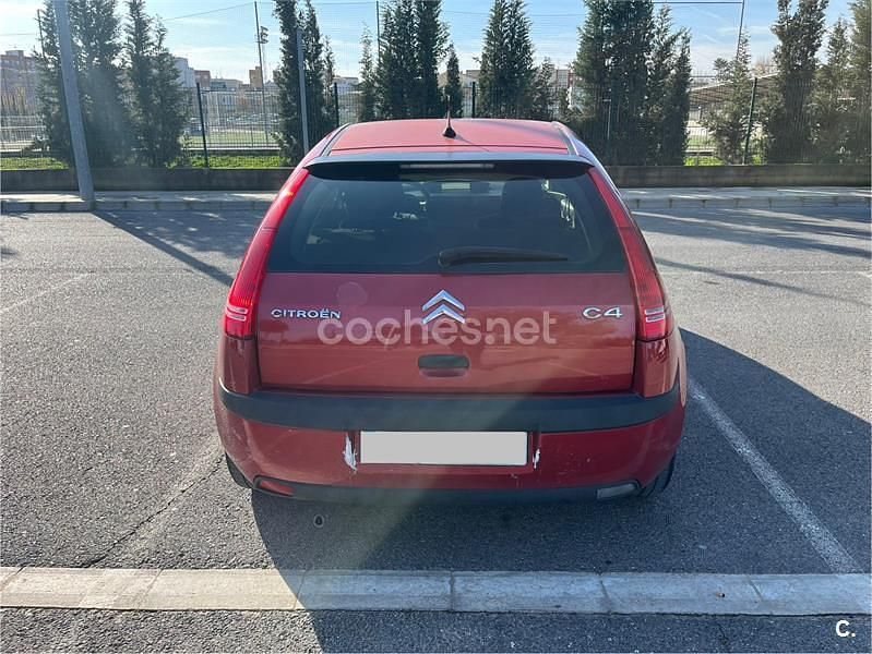Usado Citroën C4 90 CV (66 kW) 2008 Rojo Berlina