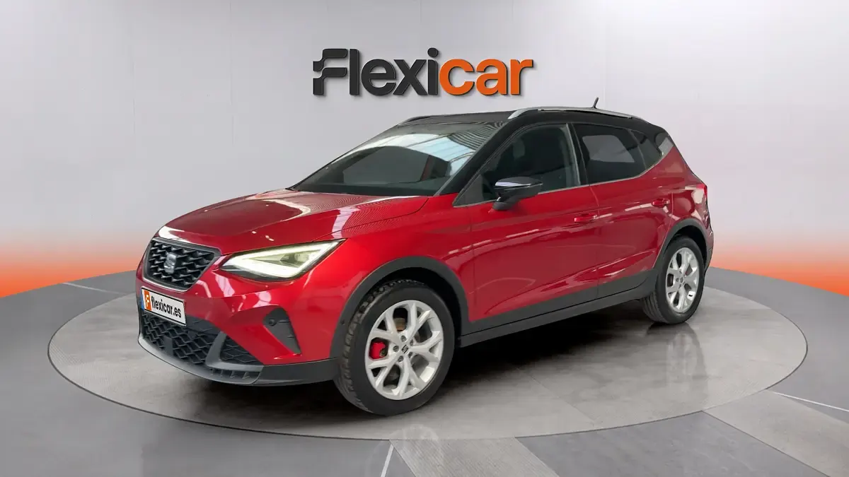 Usado Seat Arona FR 150 CV (110 kW) 2023 Rojo SUV