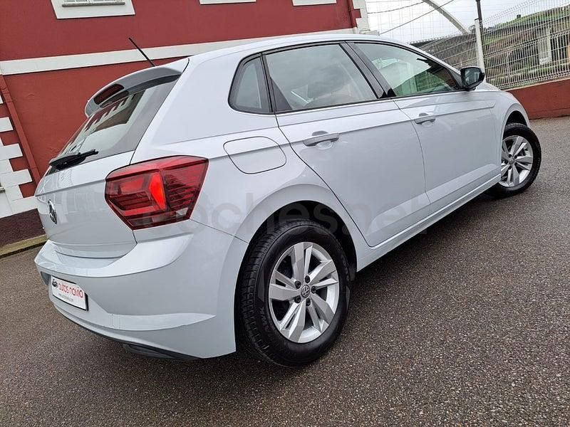 Usado VW Polo Advance 80 CV (58 kW) 2019 Gris / plata Utilitario
