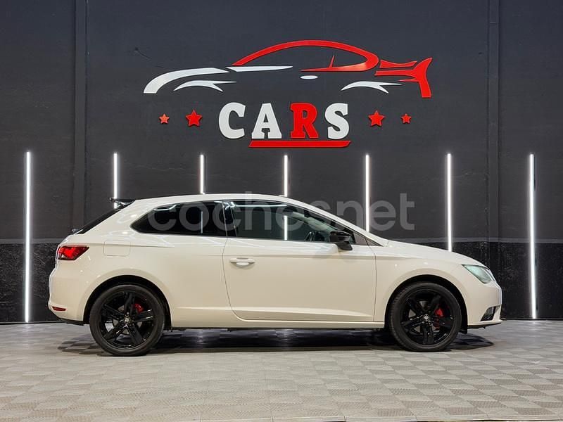 Usado Seat Leon Style 105 CV (77 kW) 2013 Blanco Berlina
