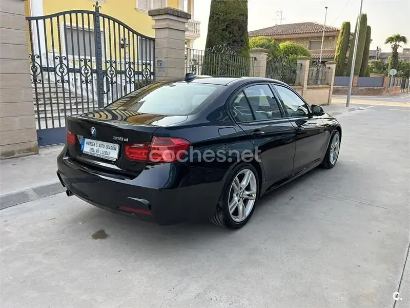 Usado BMW 318 Comfort Edition 150 CV (110 kW) 2016 Negro Berlina