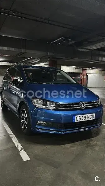 Usado VW Touran Advance 150 CV (110 kW) 2019 Azul Monovolumen