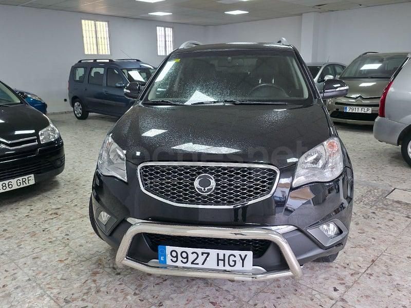 Usado Ssangyong (KGM) Korando Limited 175 CV (128 kW) 2011 Negro SUV