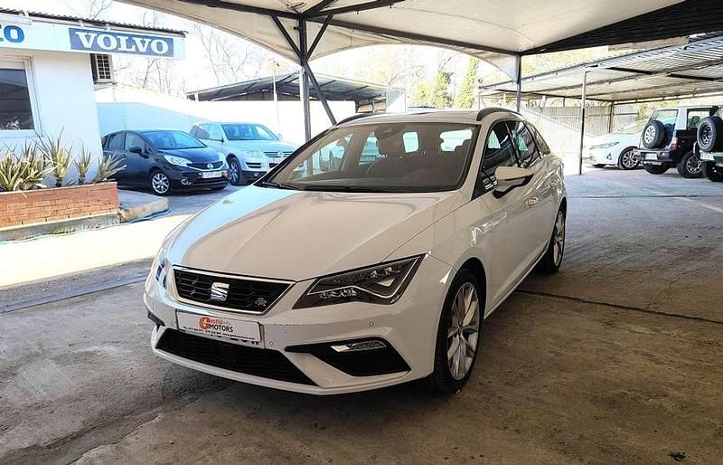 Usado Seat Leon ST FR 131 CV (96 kW) 2019 Blanco Familiar