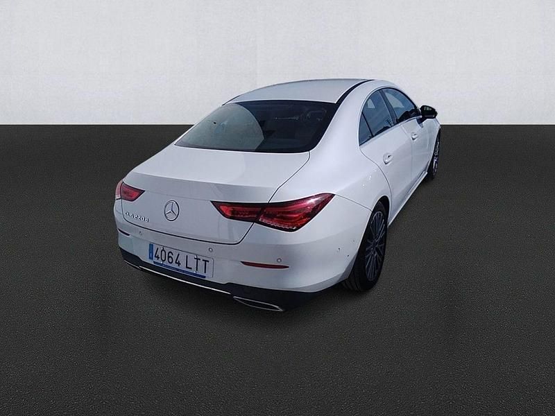 Usado Mercedes CLA220 190 CV (139 kW) 2021 Blanco Berlina