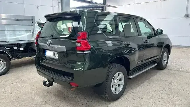 Usado Toyota Land Cruiser 204 CV (150 kW) 2023 Verde SUV