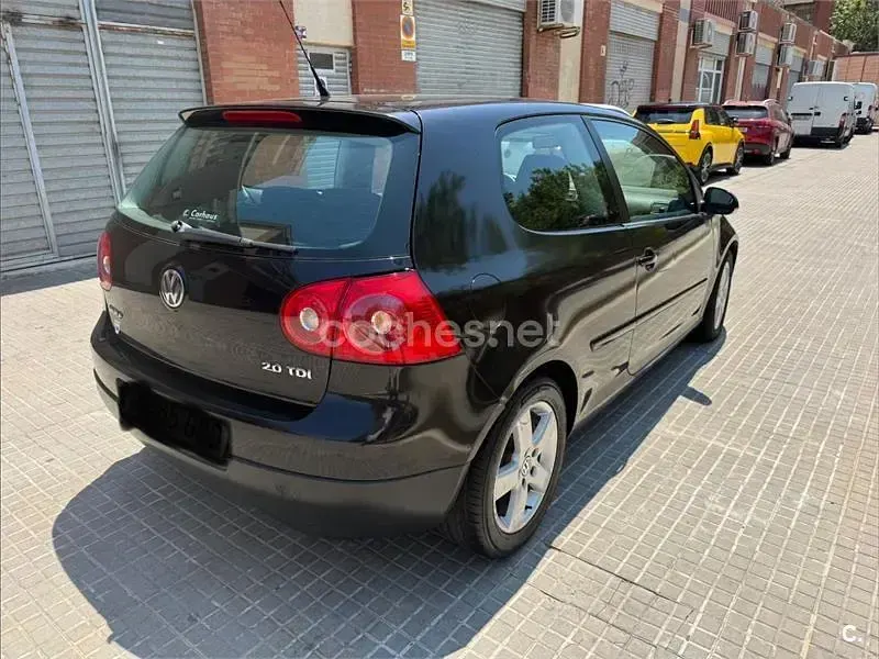 Usado VW Golf VI Highline 140 CV (102 kW) 2008 Negro Utilitario