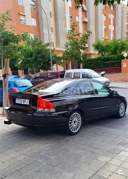 Usado Volvo S60 250 CV (183 kW) 2001 Negro Berlina