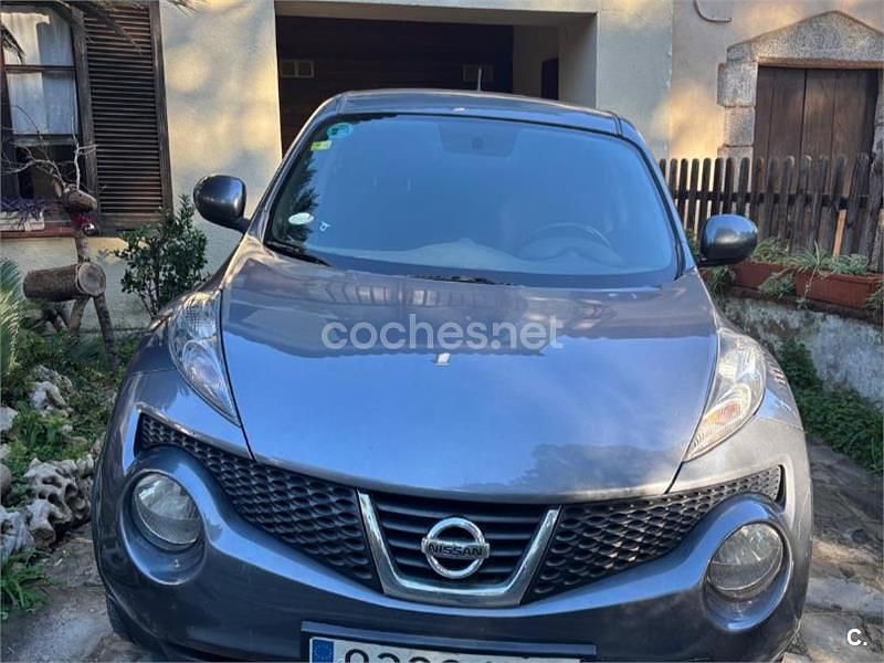 Usado Nissan Juke N-TEC 117 CV (86 kW) 2014 Gris / plata SUV