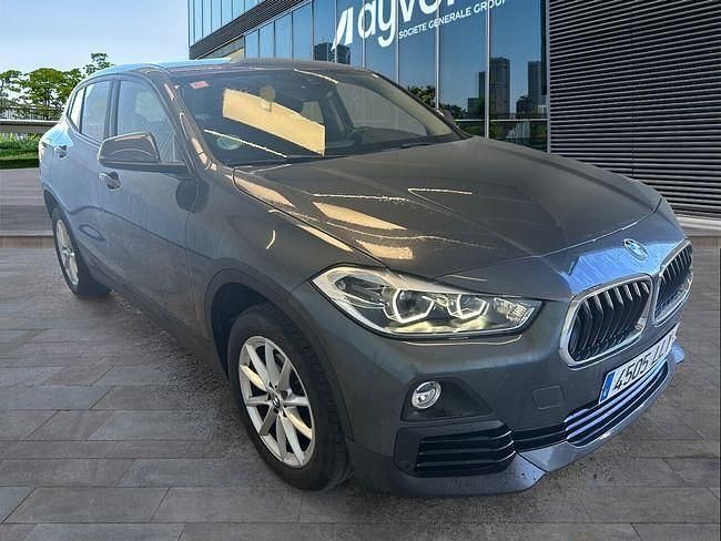 Usado BMW X2 Comfort Edition 150 HP (110 kW) 2020 Branco SUV