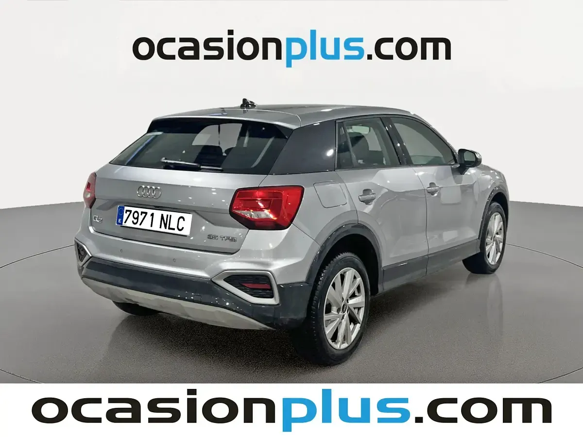 Usado Audi Q2 Advanced Plus 150 CV (110 kW) 2023 Gris plata SUV
