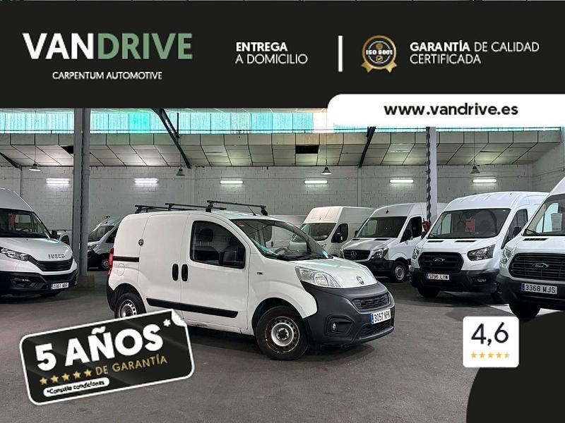 Blanco Usado 2018 Fiat Fiorino Monovolumen | 6900 € (Precio justo) - Imagen 1/4