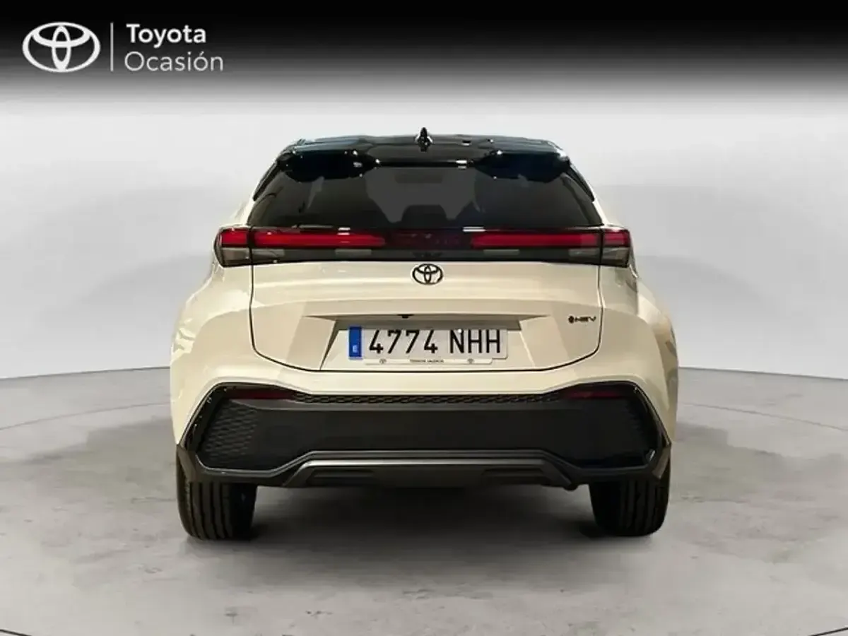 Usado Toyota C-HR 140 CV (102 kW) 2025 Blanco SUV
