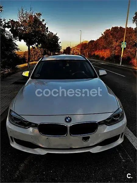 Usado BMW 318 143 CV (105 kW) 2013 Blanco Familiar