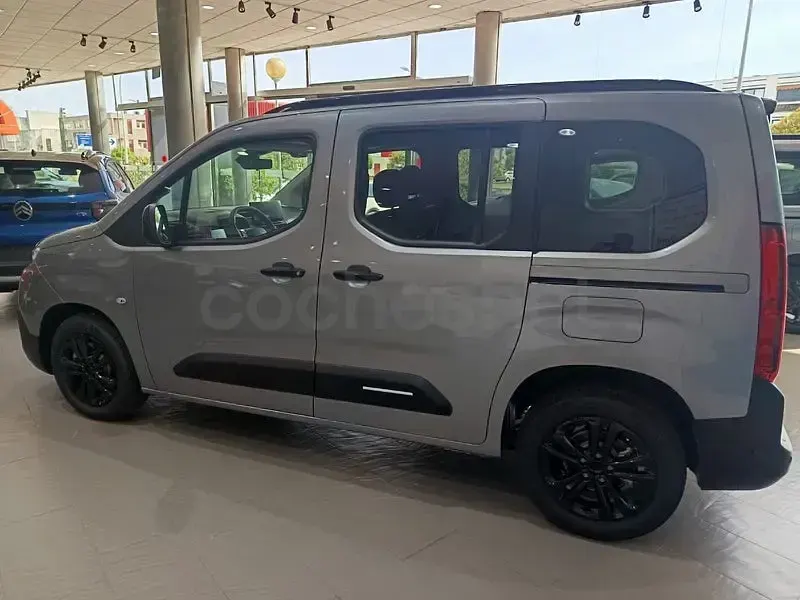 Nuevo Citroën Berlingo 130 CV (95 kW) 2026 Gris / plata Monovolumen