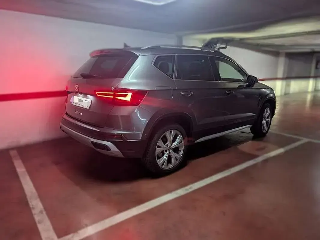 Usado Seat Ateca 150 CV (110 kW) 2023 Gris SUV