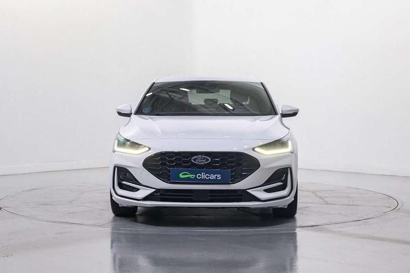 Usado Ford Focus ST-Line 125 CV (91 kW) 2022 Blanco Utilitario