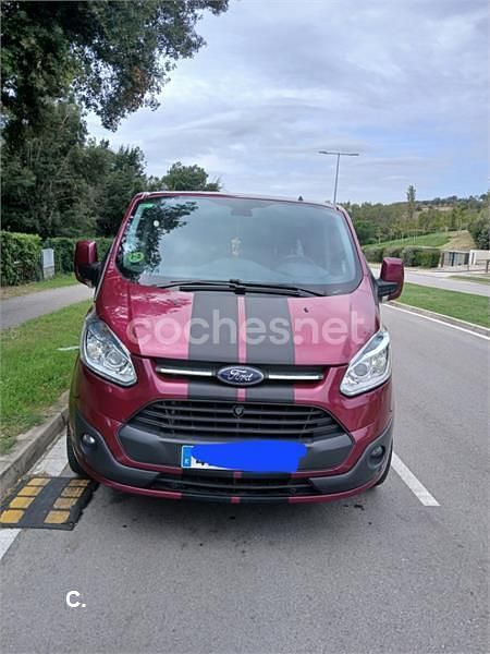 Usado Ford Tourneo Titanium 155 CV (114 kW) 2015 Violeta / lila Monovolumen