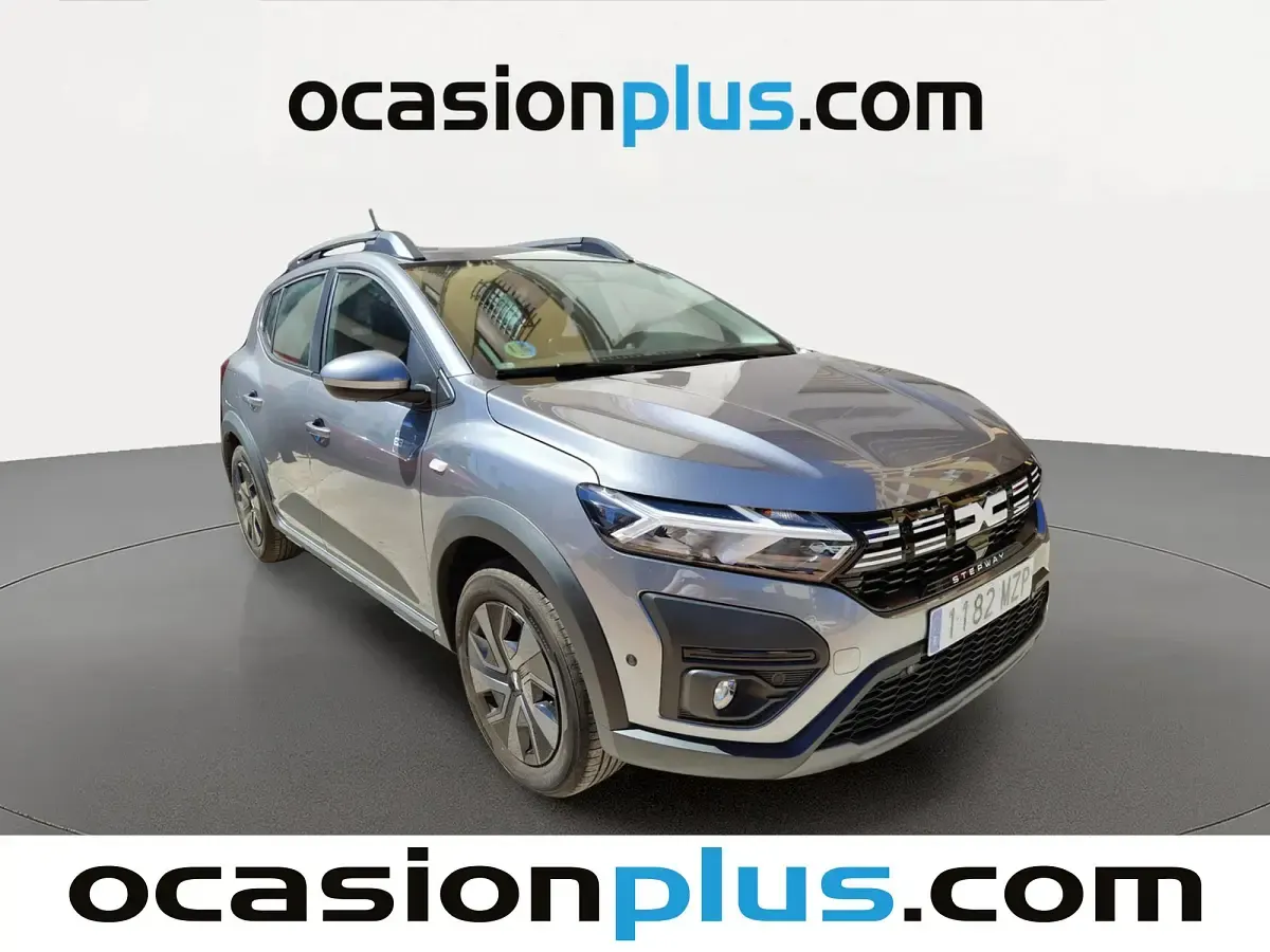 Usado Dacia Sandero Expression 101 CV (74 kW) 2025 Gris Utilitario