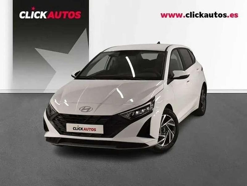 Usado Hyundai i20 80 CV (58 kW) 2025 Blanco Utilitario