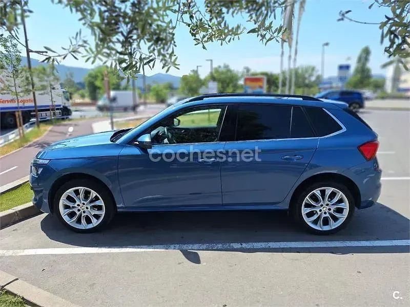 Usado Skoda Kamiq Sport 150 CV (110 kW) 2021 Azul SUV